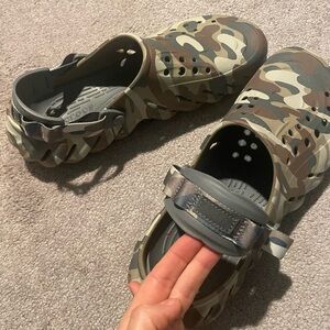 Camo crocs- echo clog
